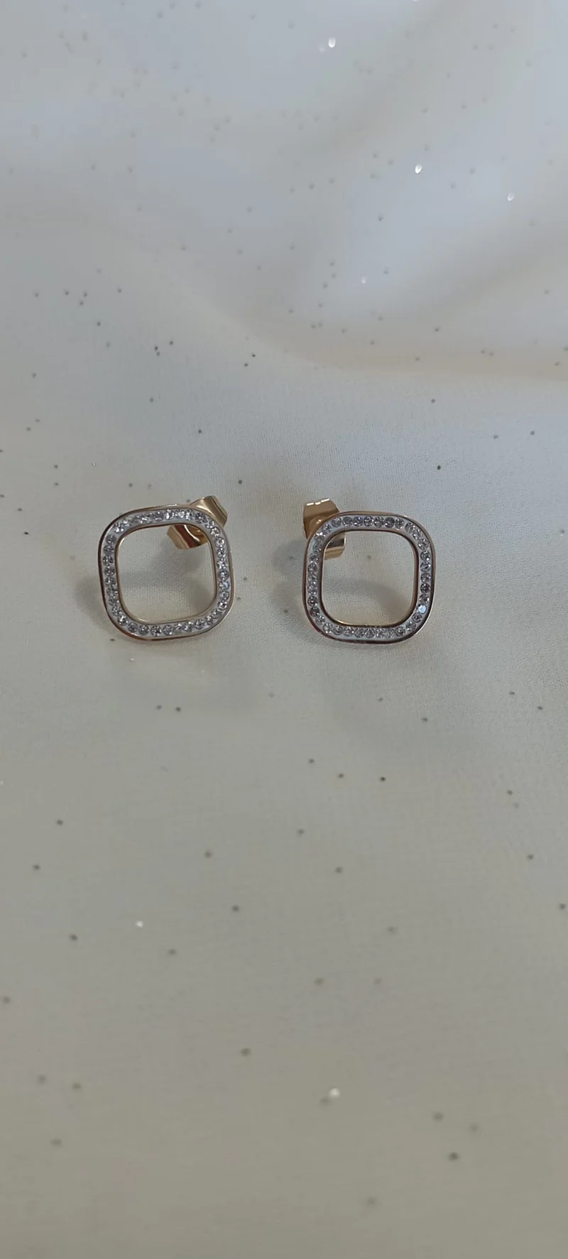 Boucle d'oreilles carré strass