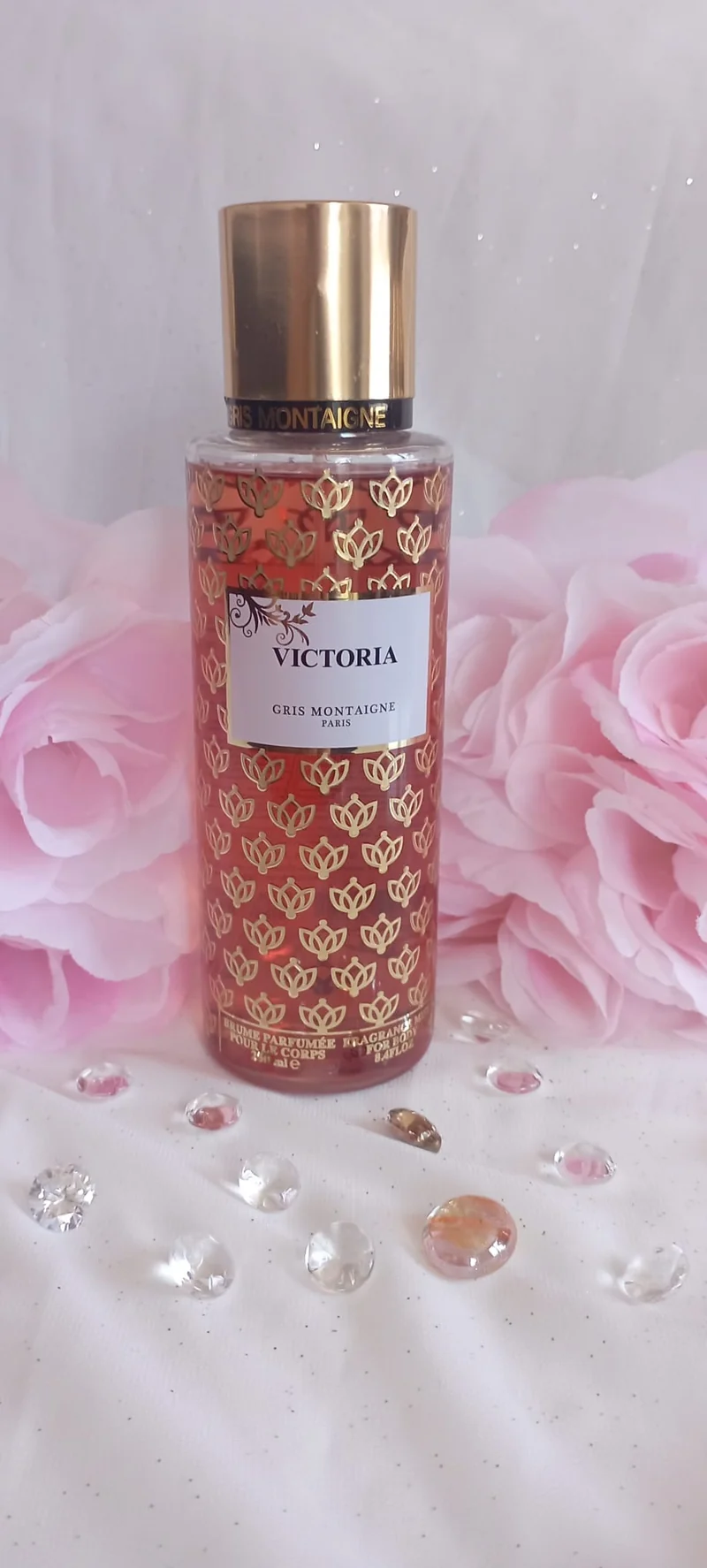 Victoria Gris Montaigne Paris Brume Corps