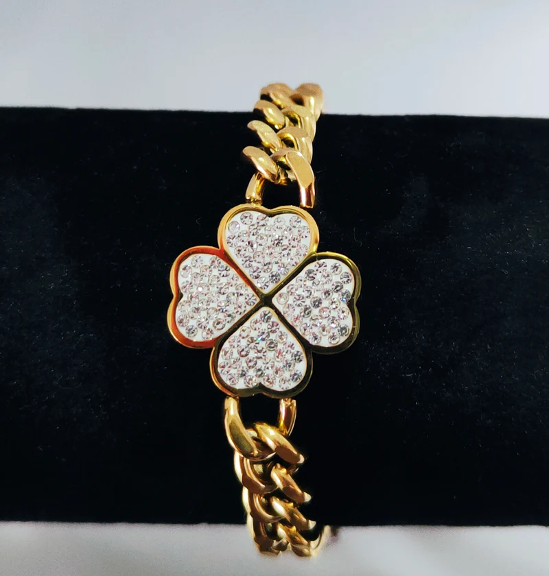 Bracelet chaine trèfle strass
