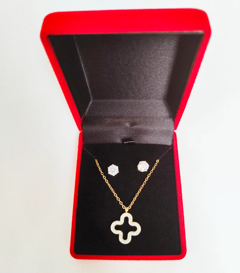 Coffret croix strass