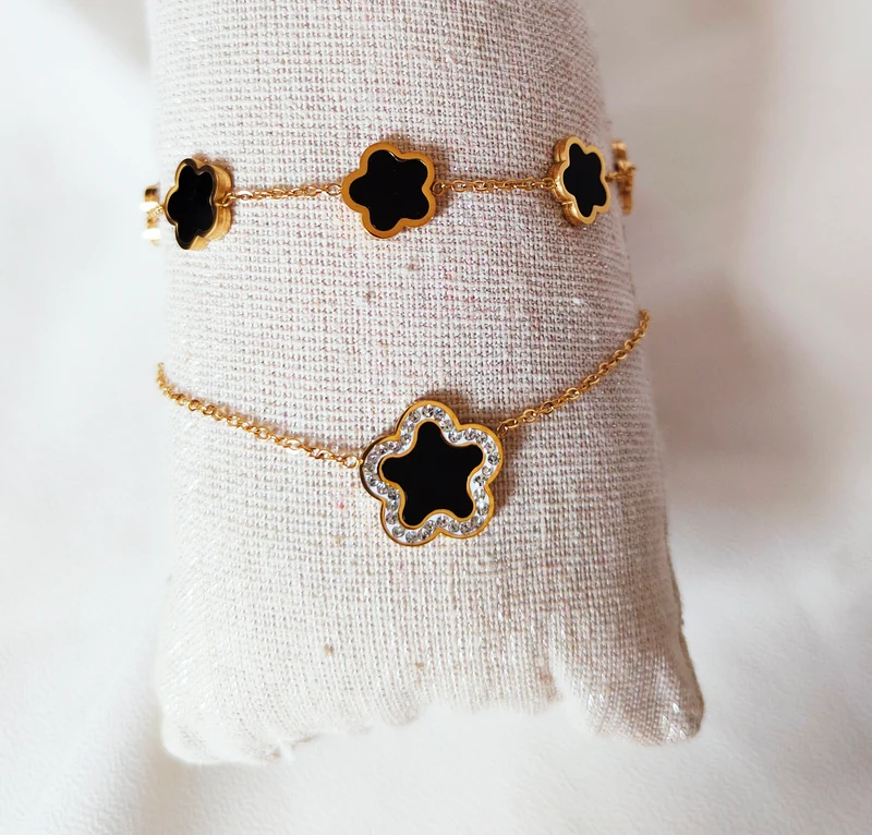 Bracelet black flower