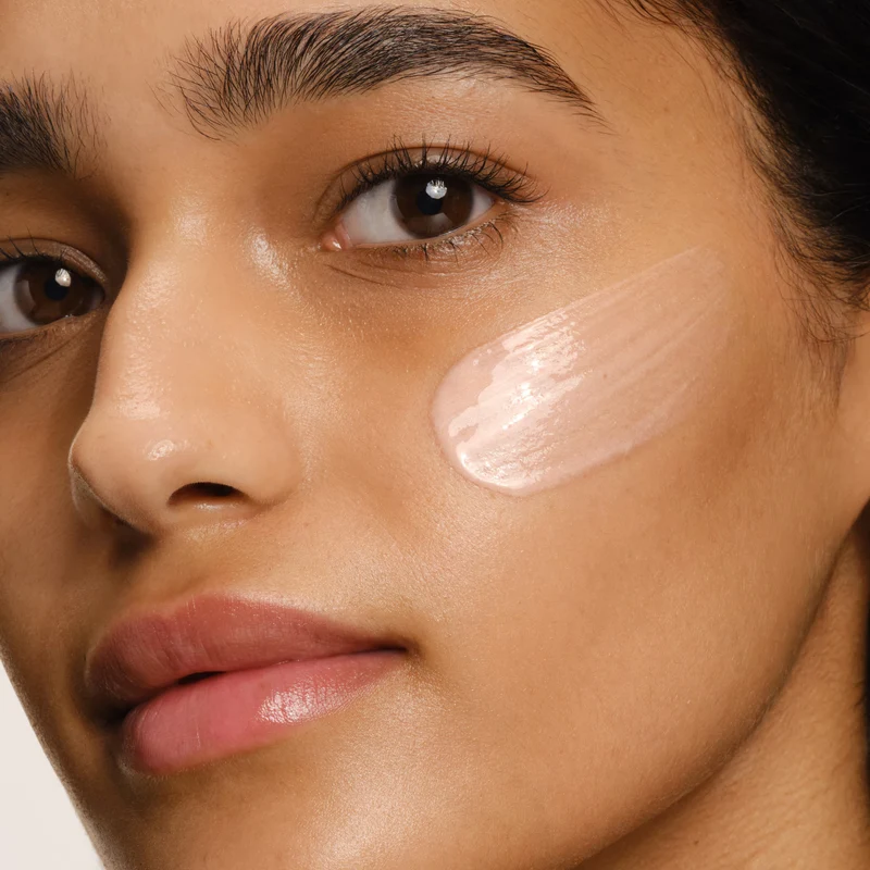 Armani Luminous Silk Base de teint hydratante lumineuse