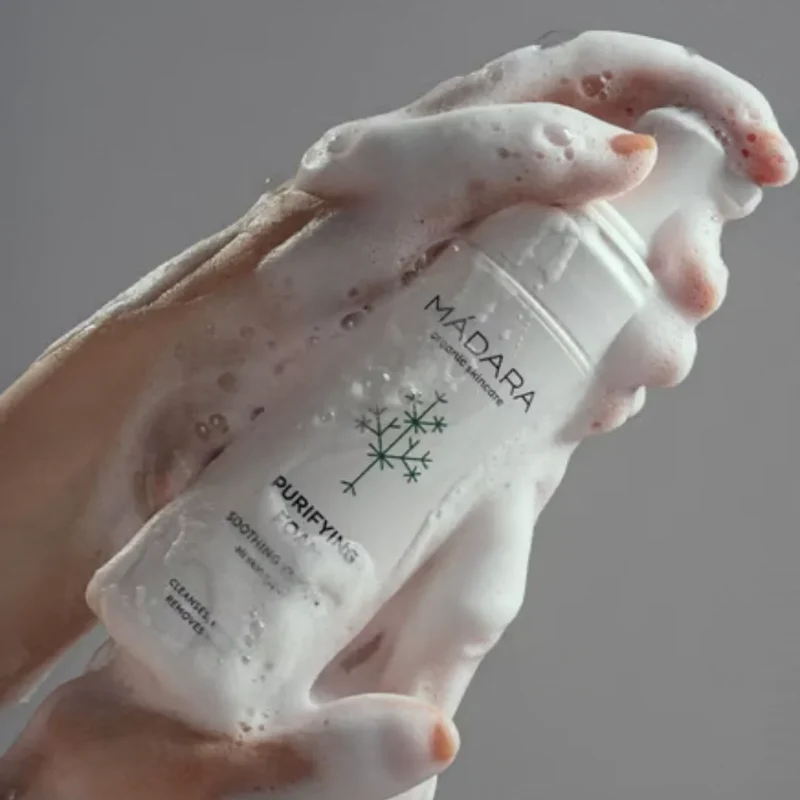 Purifying foam 'CLEANSING'