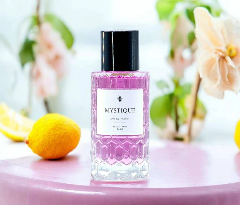 Mystique Eau de Parfum - Black Ants Paris