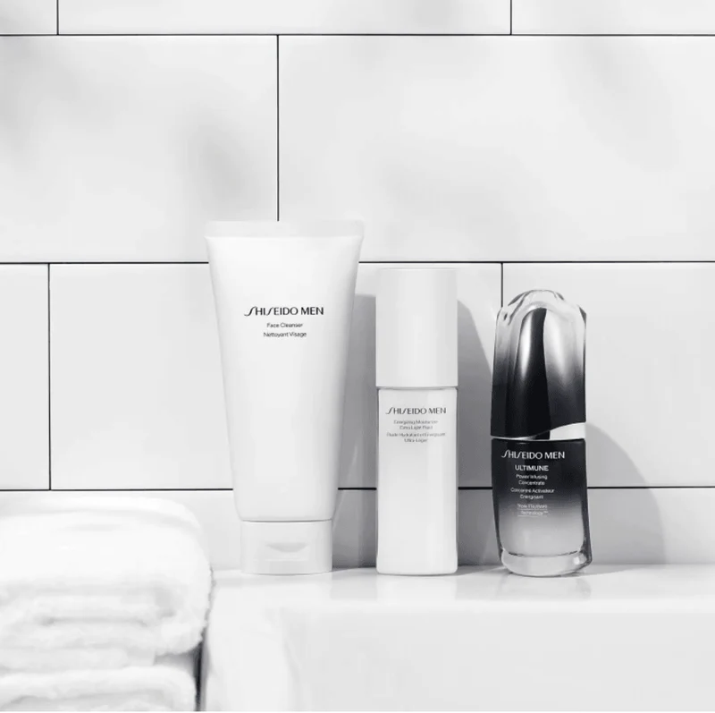 Shiseido Men Fluide Énergisant Ultra Léger