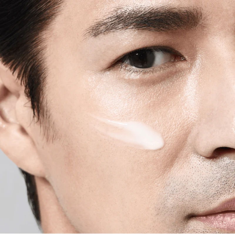 Shiseido Men Fluide Énergisant Ultra Léger