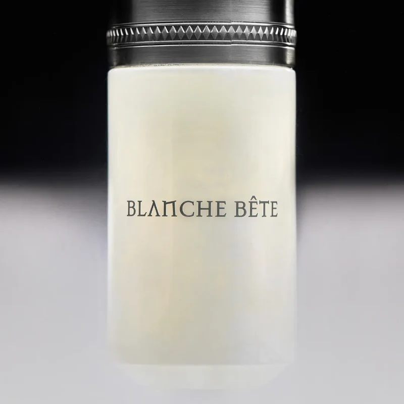 Blanche Bête